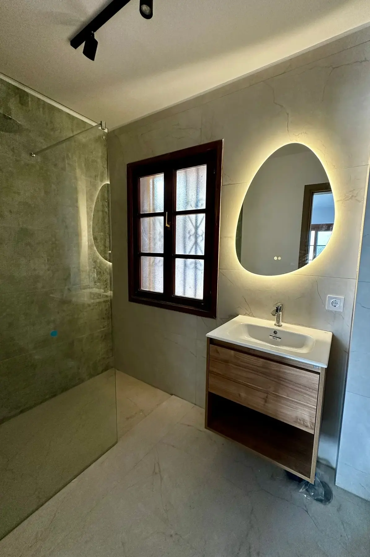 Cocinas y baños